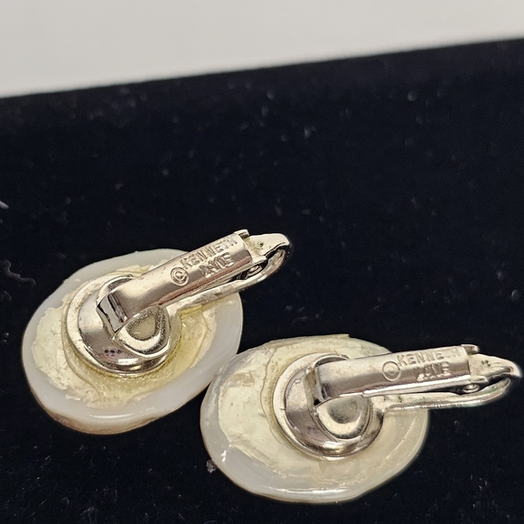 Vintage Kenneth Lane Faux Pearl Clip On Earrings Signed Circa 1990s - Picture 6 of 7